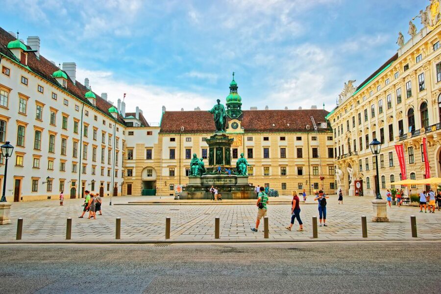 Vienna: Skip-the-Line Sisi Museum, Hofburg and Gardens Tour - Burggarten and the final walk