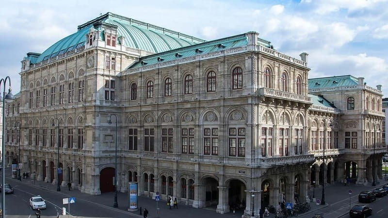 Vienna: Small Group Guided Walking Tour of City Highlights - Burggarten, Palmenhaus, and the best Opera views