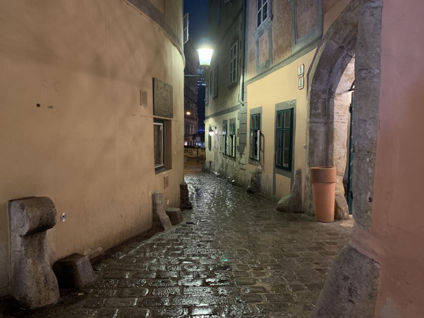 Vienna: Spooky Ghost Tour in English - Walking Vienna’s Historic Center After Dark