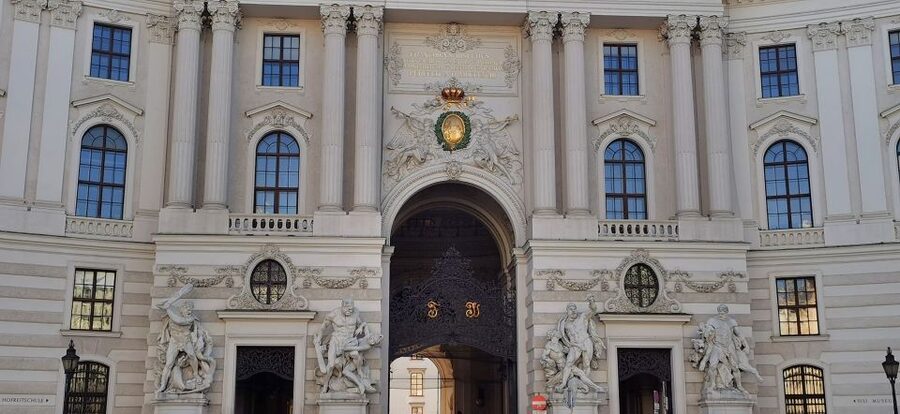Vienna St. Stephen's Cathedral and city walk - Who will get the most from this walk