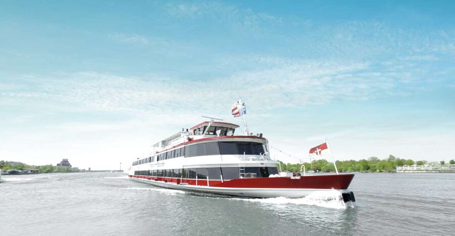Vienna: Sunday Brunch Danube Cruise & Live Music - The brunch buffet: breakfast and lunch in one sitting