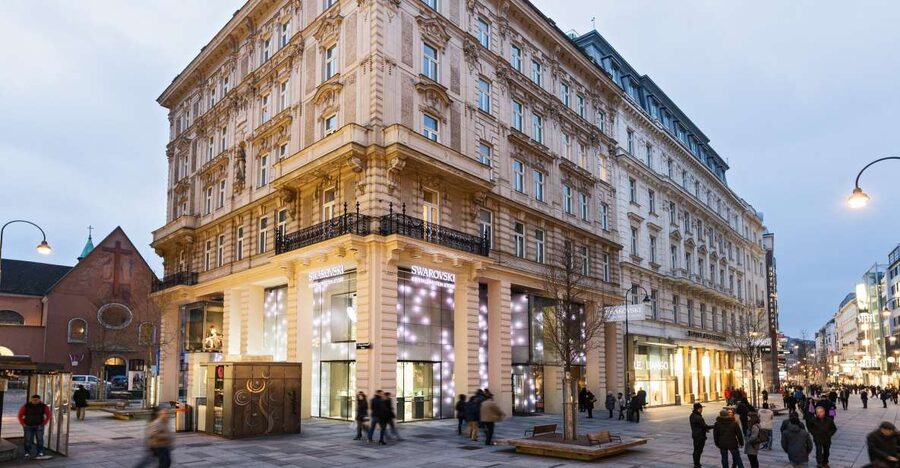 Vienna: Swarovski House Tour with Champagne and Gift - What the Swarovski House tour really is