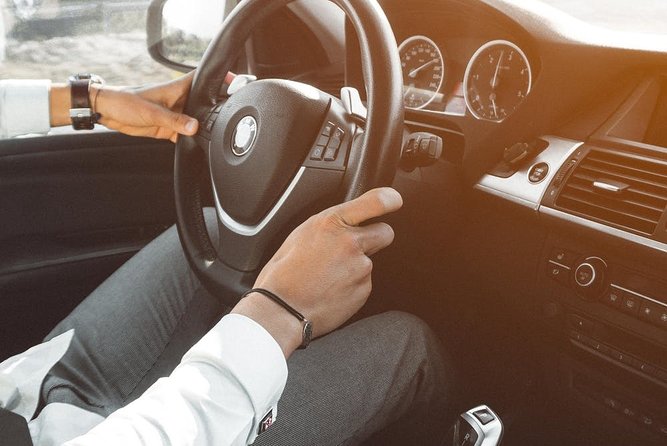 Vienna to Budapest - Private transfer with 2h of Sightseeing - What to expect from the English-speaking driver