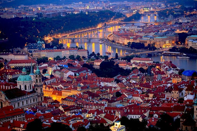 Vienna to Prague - Private Transfer with 2 hours of Sightseeing - Brno for city life, cafés, and family connections