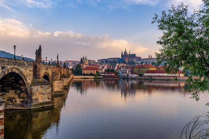 Vienna to Prague - Private Transfer with 2 hours of Sightseeing - What your driver can and cannot do