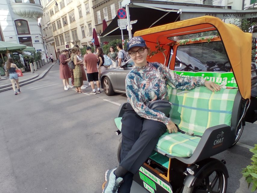 Vienna: Tour RAXI (electric rickshaw) 3 hours in Vienna - Who should book this ride?