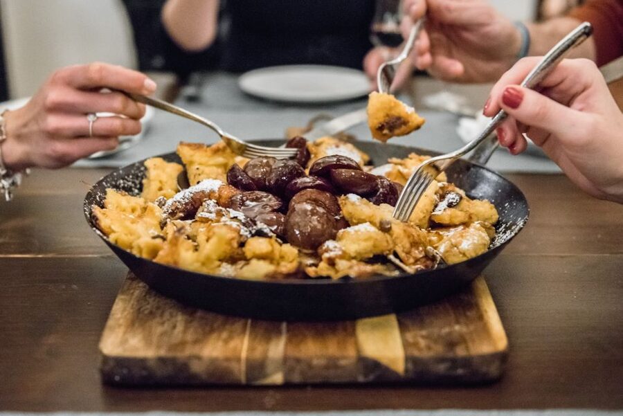 Vienna: Traditional Kaiserschmarrn Cooking Class & Tasting - Inside Edlingers Tempel in central Vienna
