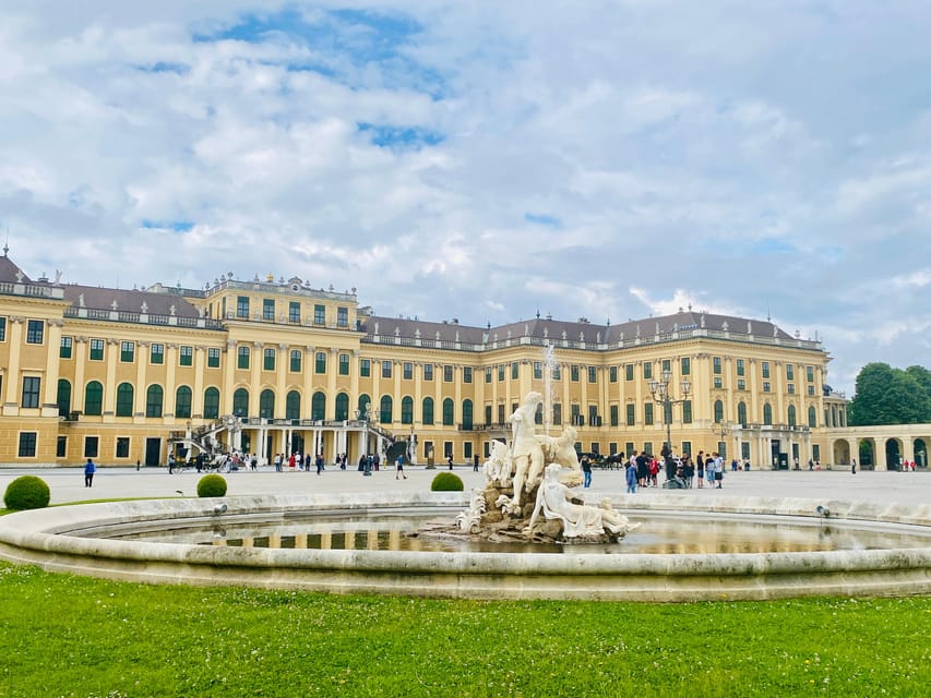 Vienna: UNESCO Schönbrunn Palace Guided Tour with Entry - Practical Rules Inside the Palace