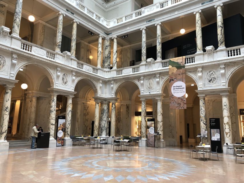 Vienna: Unforgettable Private City Tour - A scenic drive beside the Danube