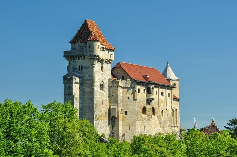 Vienna: Vienna Woods Tour with Underground Lake and Wine - Key points to know before booking