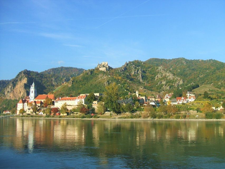 Vienna: Wachau Valley Private Kayak and Wine Tour - The first two hours from Melk to Spitz