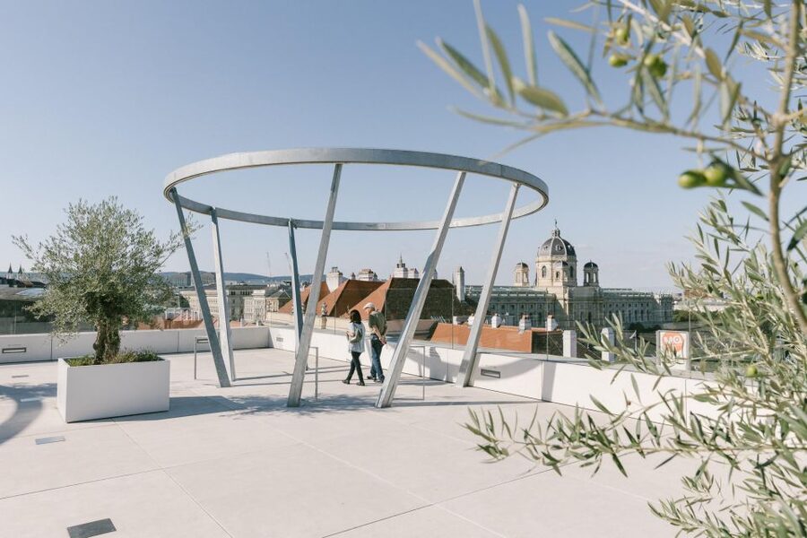 Vienna: Walking Tour of the MuseumsQuartier with Guide - MQ Libelle and its shimmering glass
