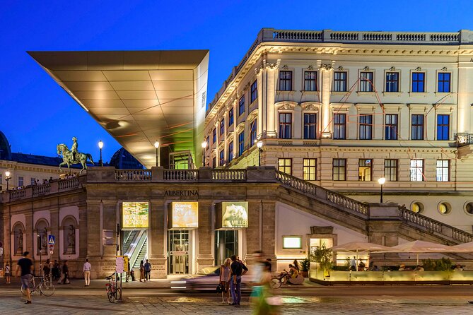 Vienna Walking Tour with Audioguide on Your Smartphone - Michaelerplatz and the Habsburg center