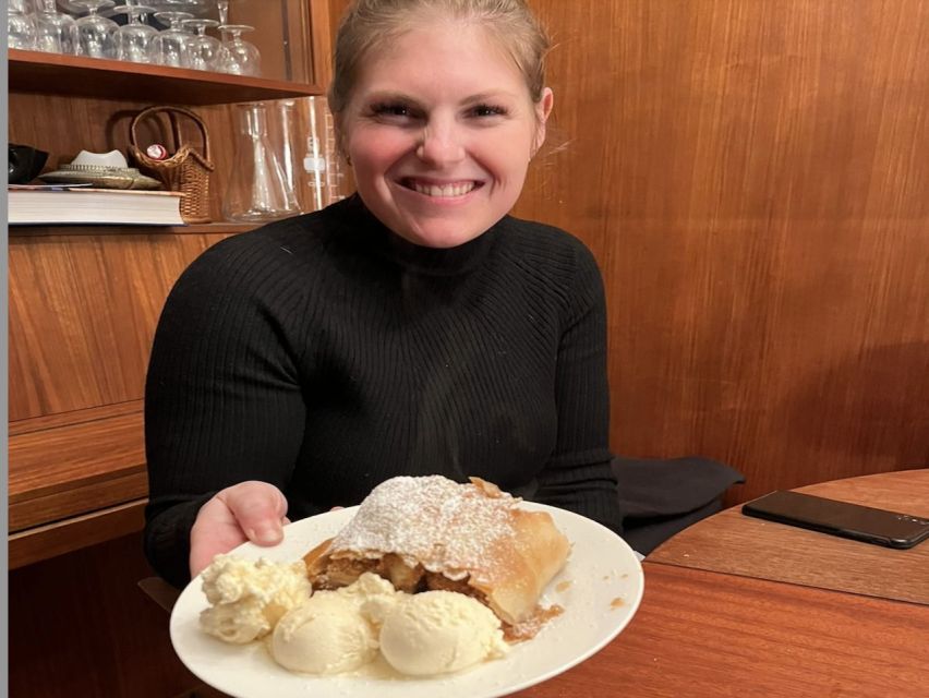 Vienna: Wiener Schnitzel and Strudel Cooking Class - Why schnitzel is worth learning in Vienna