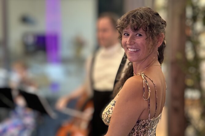 Viennese Waltz Workshop - The ballroom setting and what to wear
