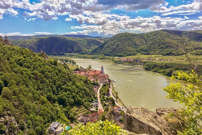 Wachau for Adventurers - Reaching Richard the Lionheart’s castle ruins