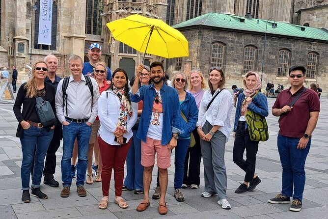 Walking Tour Vienna - Heldenplatz and the weight of Vienna’s past